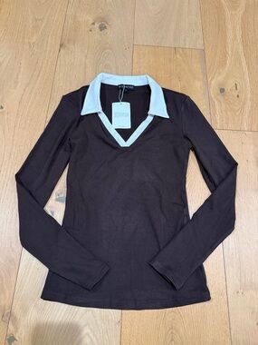 Meetrendi Brown Long-Sleeve V-Neck Top with White Contrast Collar
